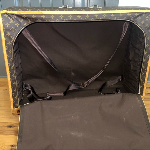 Louis Vuitton Pullman - Picture 7 of 8